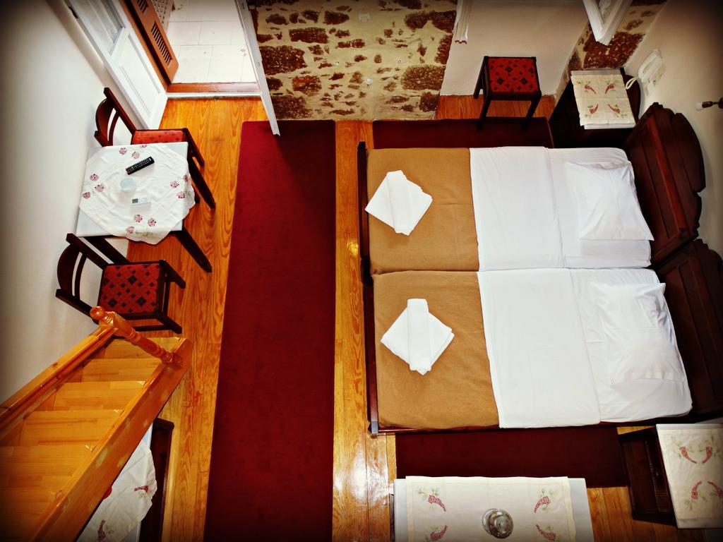 Akrotainaritis Yerolimin Habitación foto